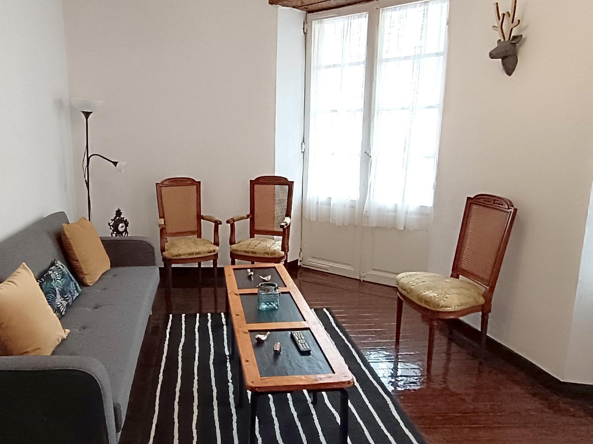 Piso Centrico Amplio, Luminoso, En Casa De Piedra Lejlighed Guitiriz Eksteriør billede